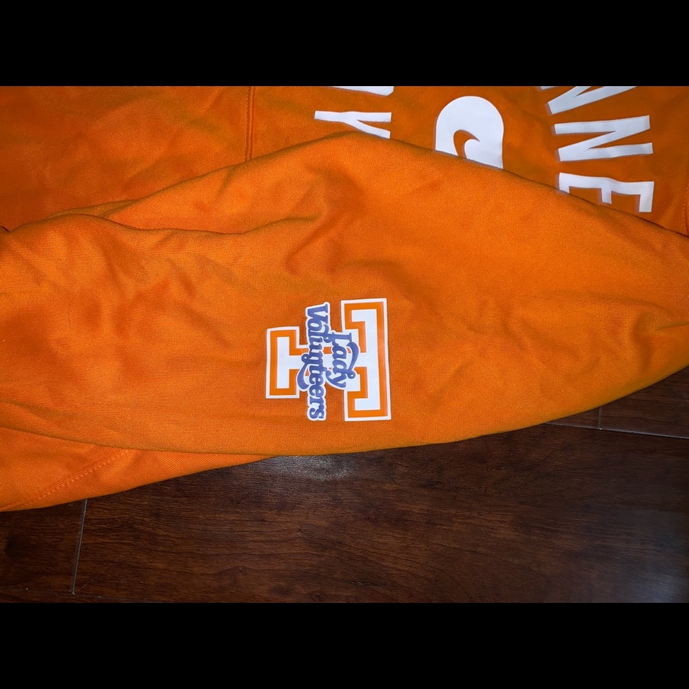 Light weight University of Tennessee hoodie, orange , medium